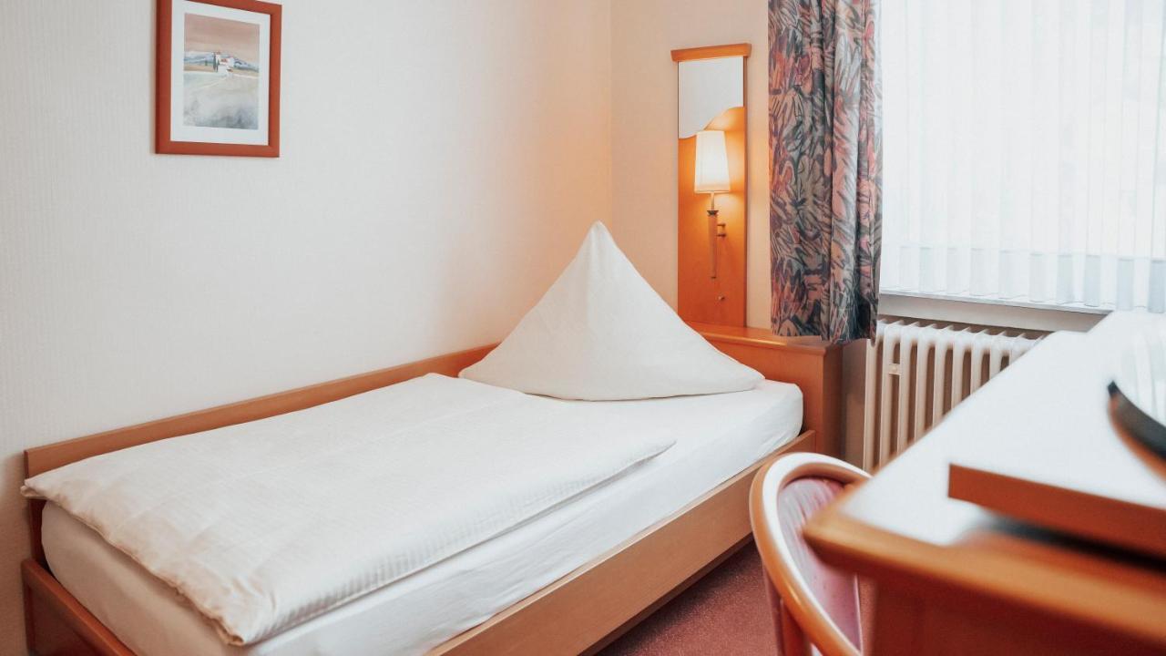 Avantgarde Hotel Hattingen Buitenkant foto