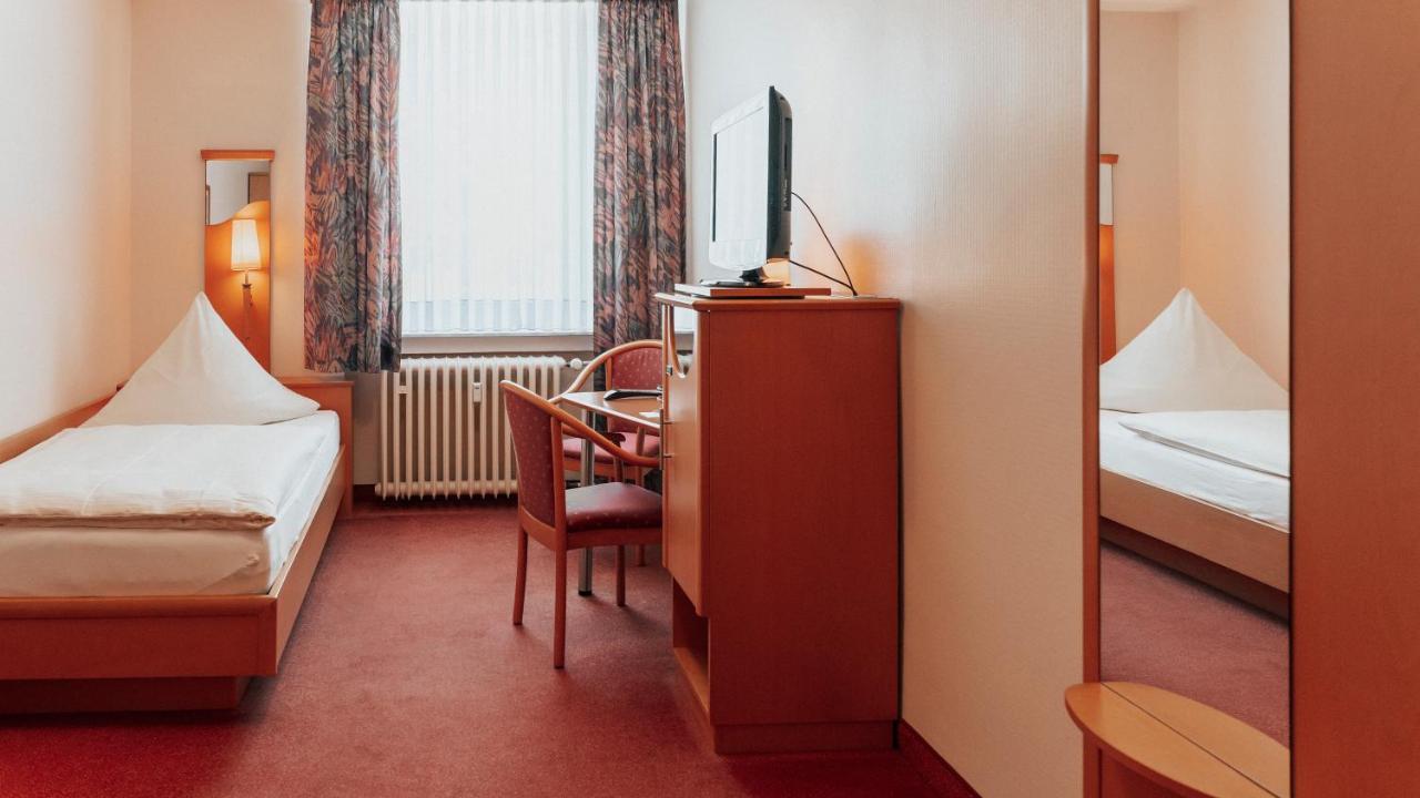 Avantgarde Hotel Hattingen Buitenkant foto