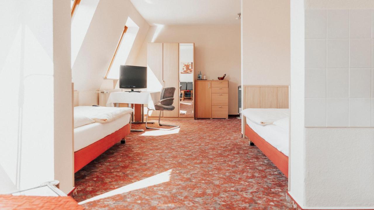 Avantgarde Hotel Hattingen Buitenkant foto